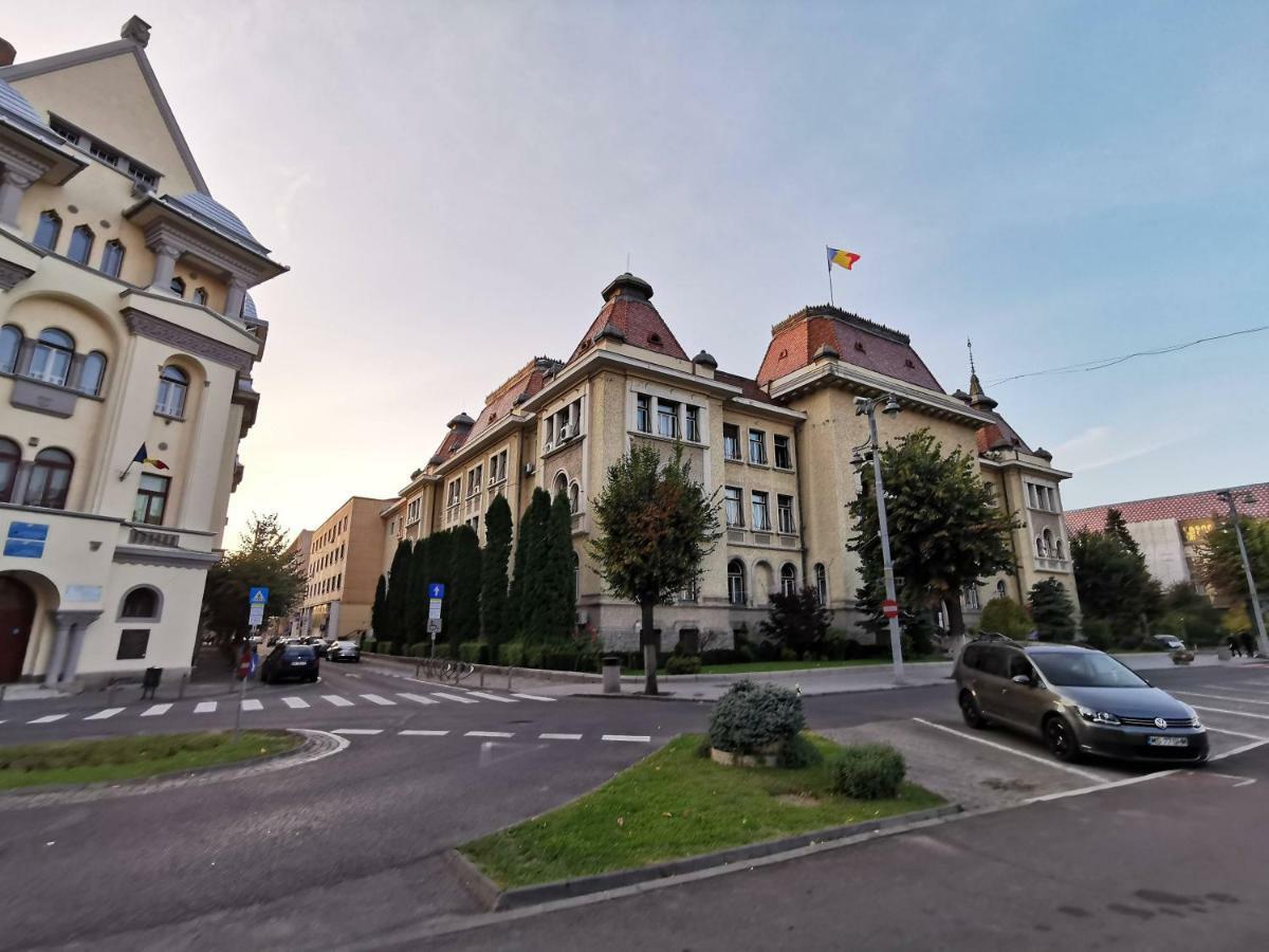 Youth Central Apartment Târgu-Mureş Esterno foto